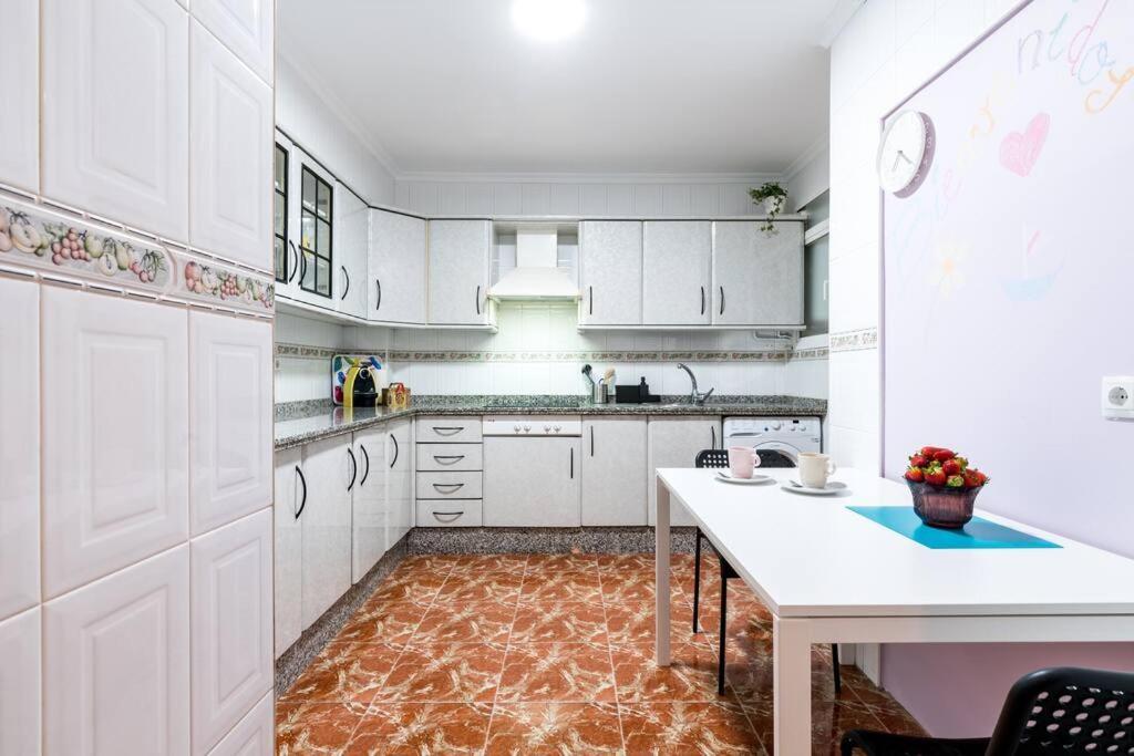 Santa Justa Urban Apartment Sevilla Eksteriør billede