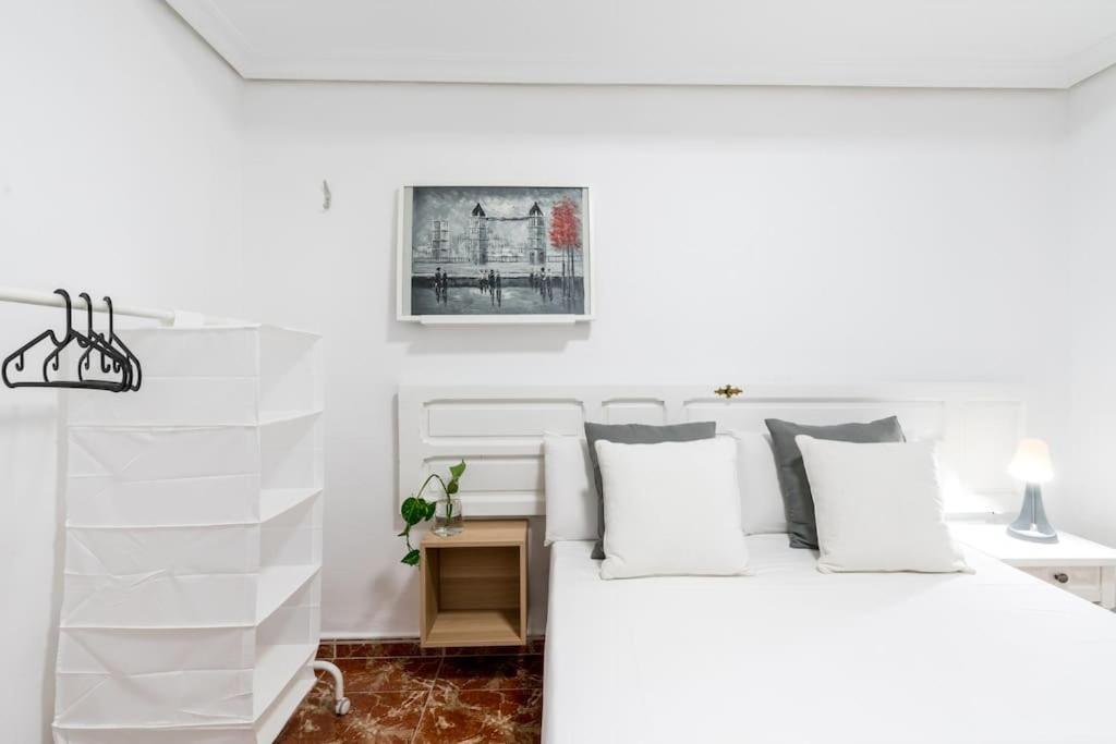 Santa Justa Urban Apartment Sevilla Eksteriør billede